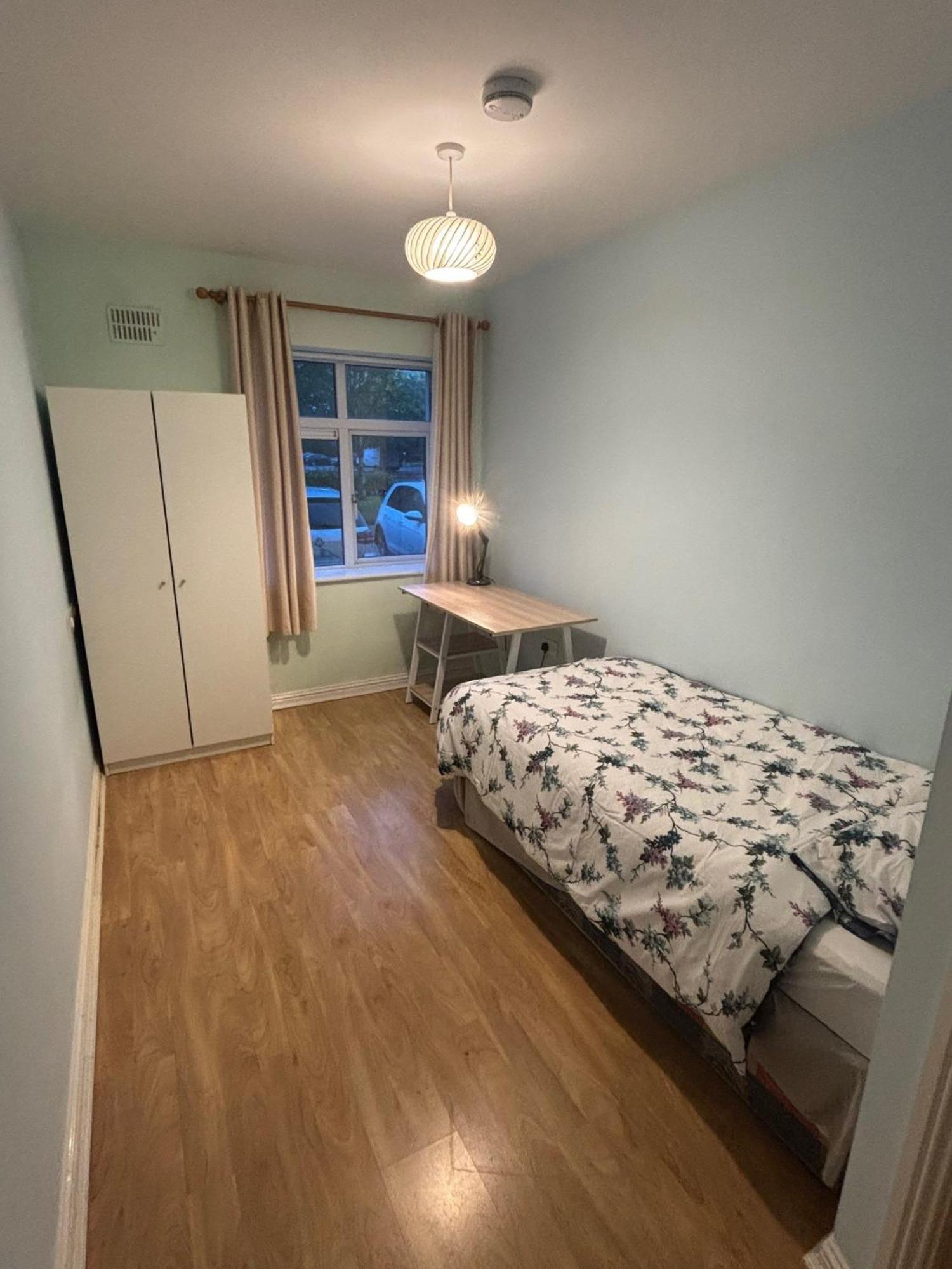 No. 50 Gleann Na Ri Apartments, Remore, Appartement Galway